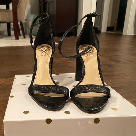 Heels - Picture 2 of 6